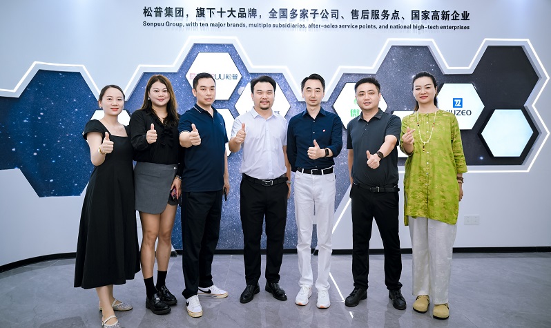 著名企業(yè)顧問劉潤走進(jìn)松普智能，關(guān)注uv印刷設(shè)備如何借京東智谷”上樓進(jìn)化“(圖5)